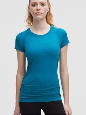 Lululemon Swiftly Tech Tee in Dark Teal